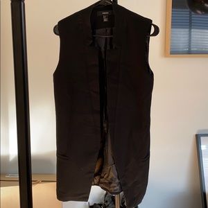 F21 Sleeveless Vest with Light Shoulder Pads S